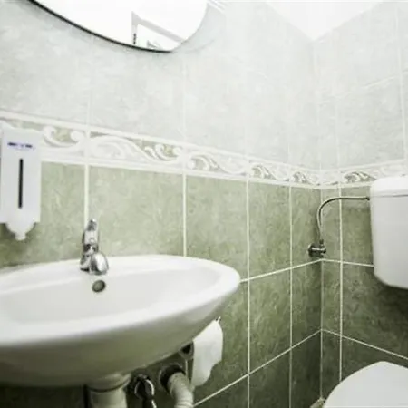 Family-friendly With Swimming Pool Povlja, Brac - 24248 아파트 *