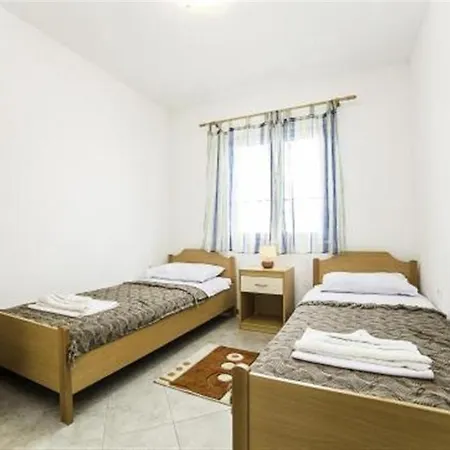 Family-friendly With Swimming Pool Povlja, Brac - 24248 * 포블랴