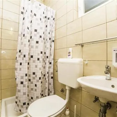 Family-friendly With Swimming Pool Povlja, Brac - 24248 아파트