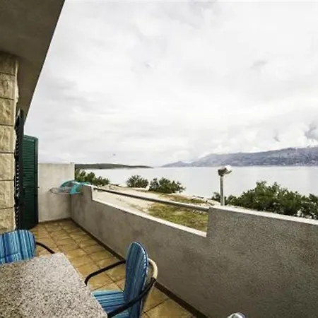 Family-friendly With Swimming Pool Povlja, Brac - 24248 아파트